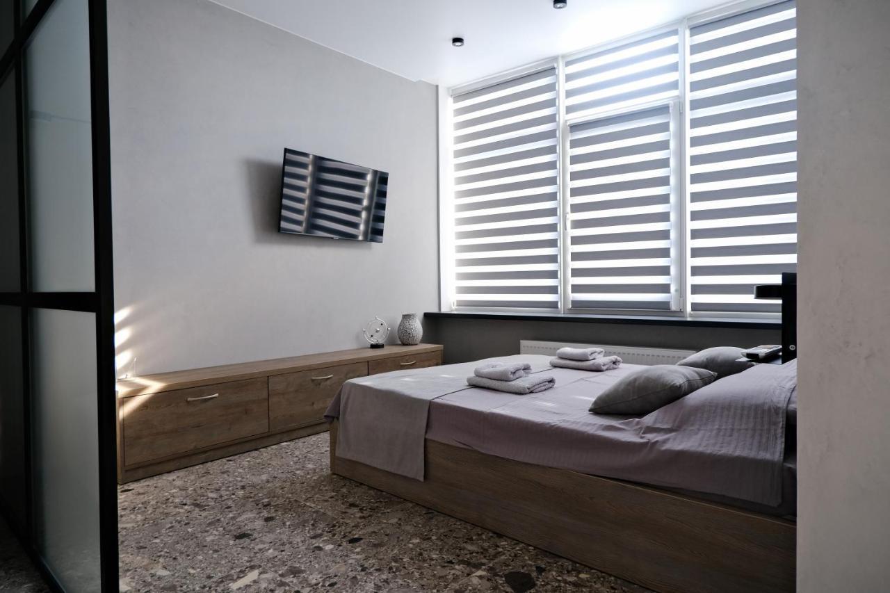 Board Apart Hotel Odesa Exterior photo