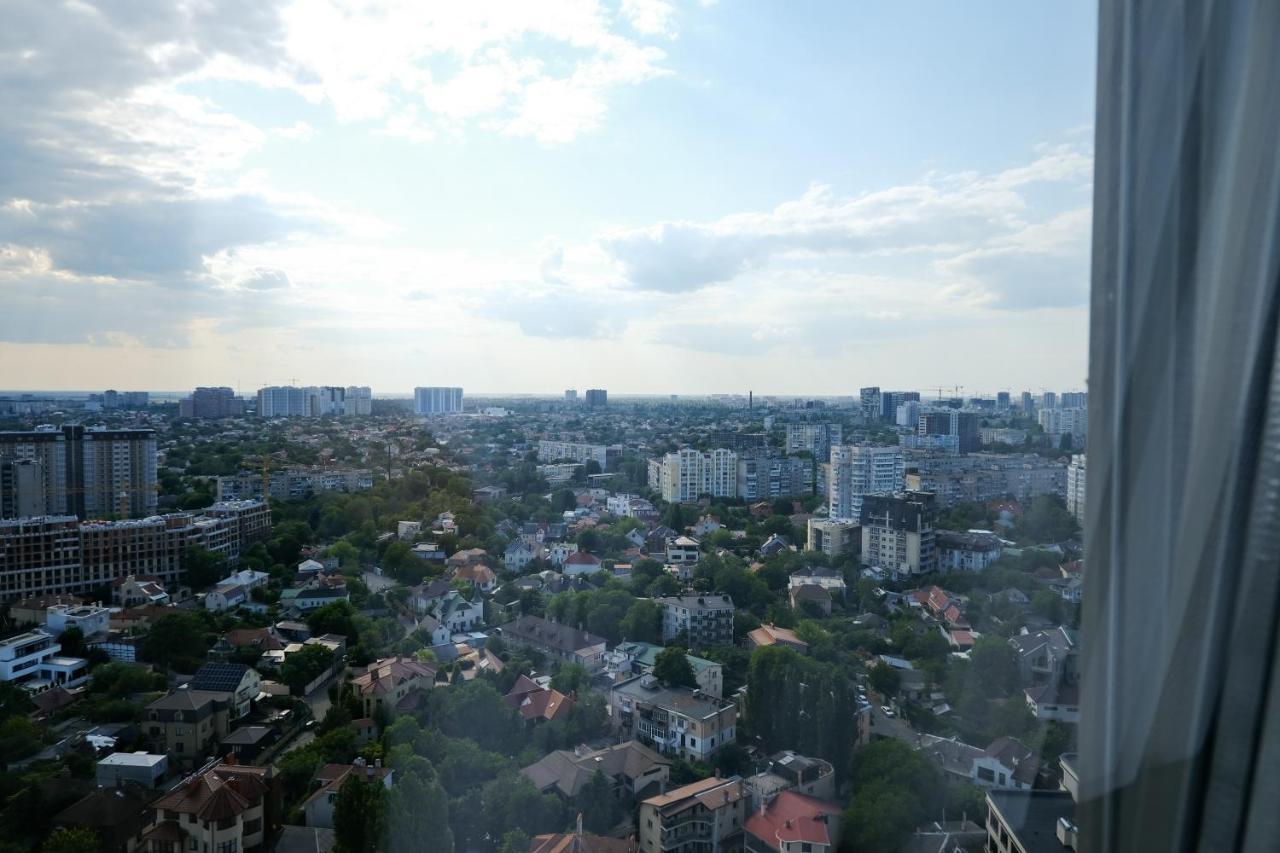 Board Apart Hotel Odesa Exterior photo